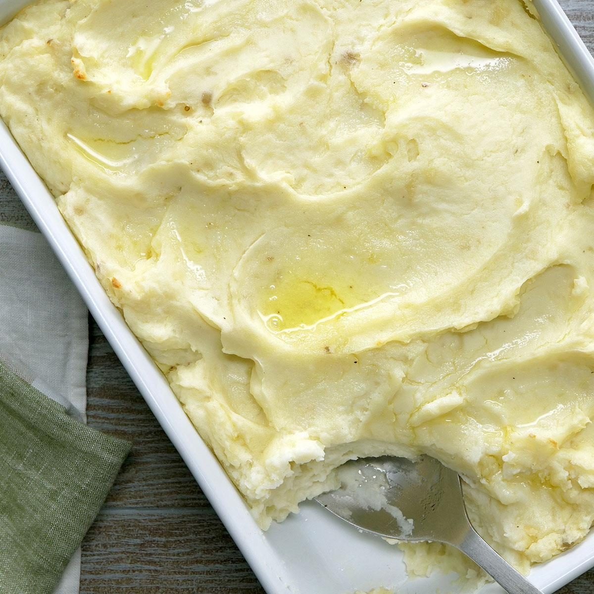 Your Best Thanksgiving Side: Creamy Sour Cream Mashed Potatoes
